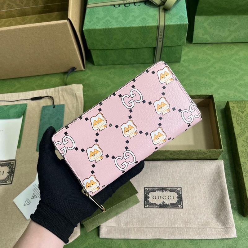 G*u*i wallets & purse